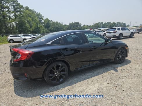 Used 2019 Honda Civic Sport image 6