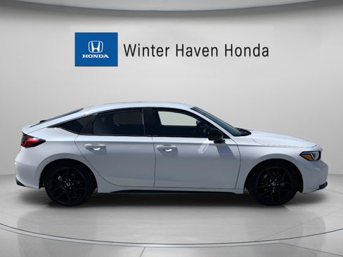 Used 2025 Honda Civic Sport image 9