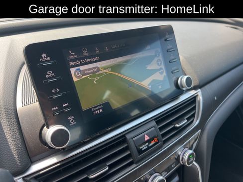 Used 2018 Honda Accord Touring image 16