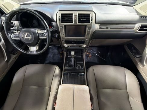 Used 2020 Lexus GX 460 Premium w/ Premium Package AWD/4WD image 38