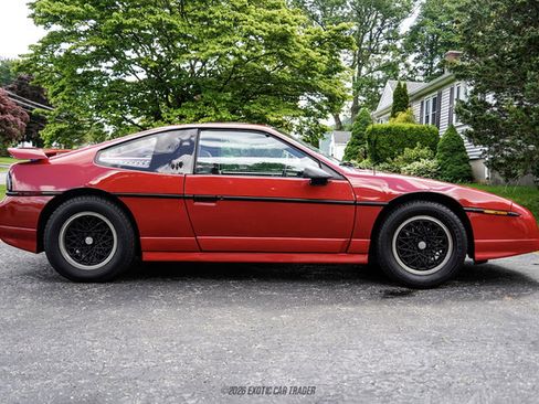 Used 1988 Pontiac Fiero GT RWD image 9