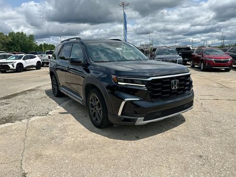 Used 2023 Honda Pilot Elite image 12