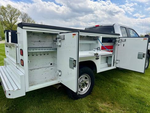 Used 2018 Ford F350 XL w/ Power Equipment Group AWD/4WD image 39