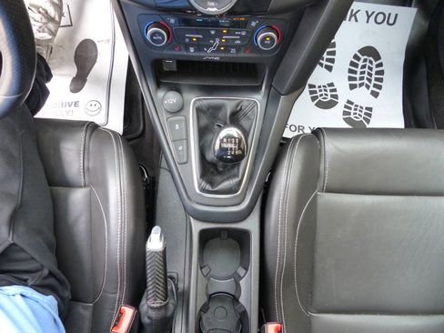 Used 2018 Ford Focus ST w/ Equipment Group 402A FWD image 49