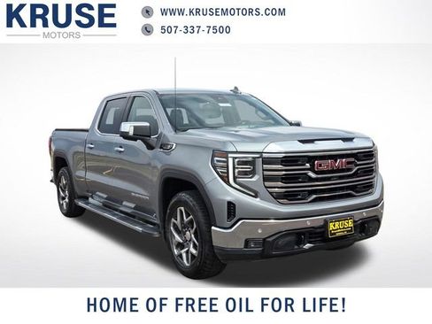 Used 2023 GMC Sierra 1500 SLT w/ SLT Premium Plus Package AWD/4WD image 1