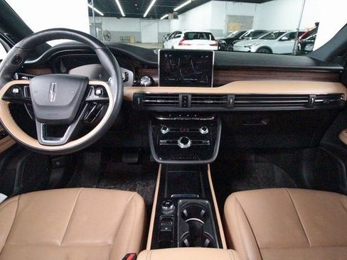 Used 2022 Lincoln Corsair Reserve w/ Equipment Group 201A image 6