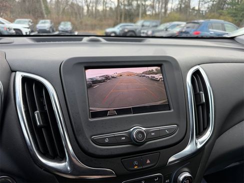 Used 2023 Chevrolet Equinox LT w/ Driver Convenience Package image 18