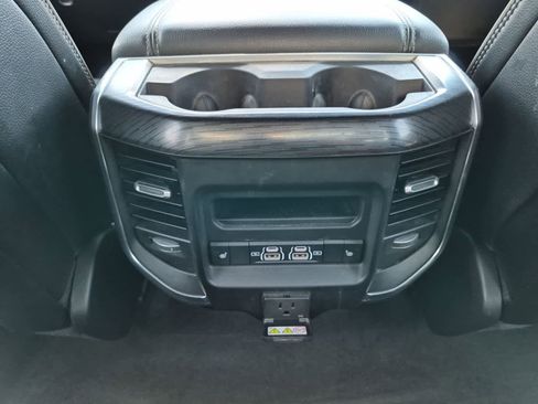 Used 2024 RAM 1500 Laramie AWD/4WD image 39