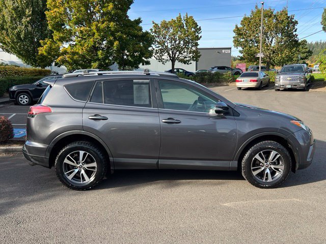 Used 2017 Toyota RAV4 XLE w/ Plus Special Value Package AWD/4WD image 8