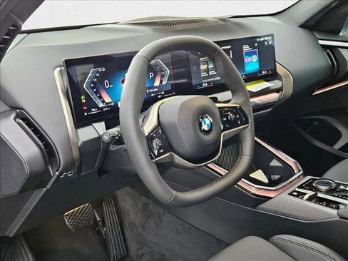 Used 2025 BMW X3 xDrive30i w/ Convenience Package image 3