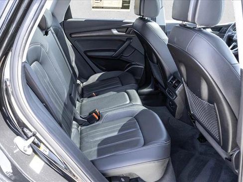Used 2023 Audi Q5 2.0T Premium Plus w/ Premium Plus Package AWD/4WD image 24