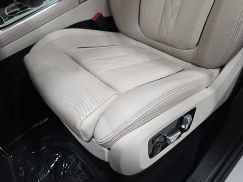 Used 2024 BMW X7 xDrive40i w/ Executive Package AWD/4WD image 24