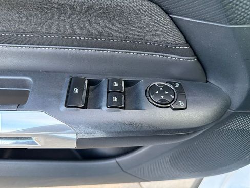 Used 2024 Ford Mustang Convertible RWD image 19