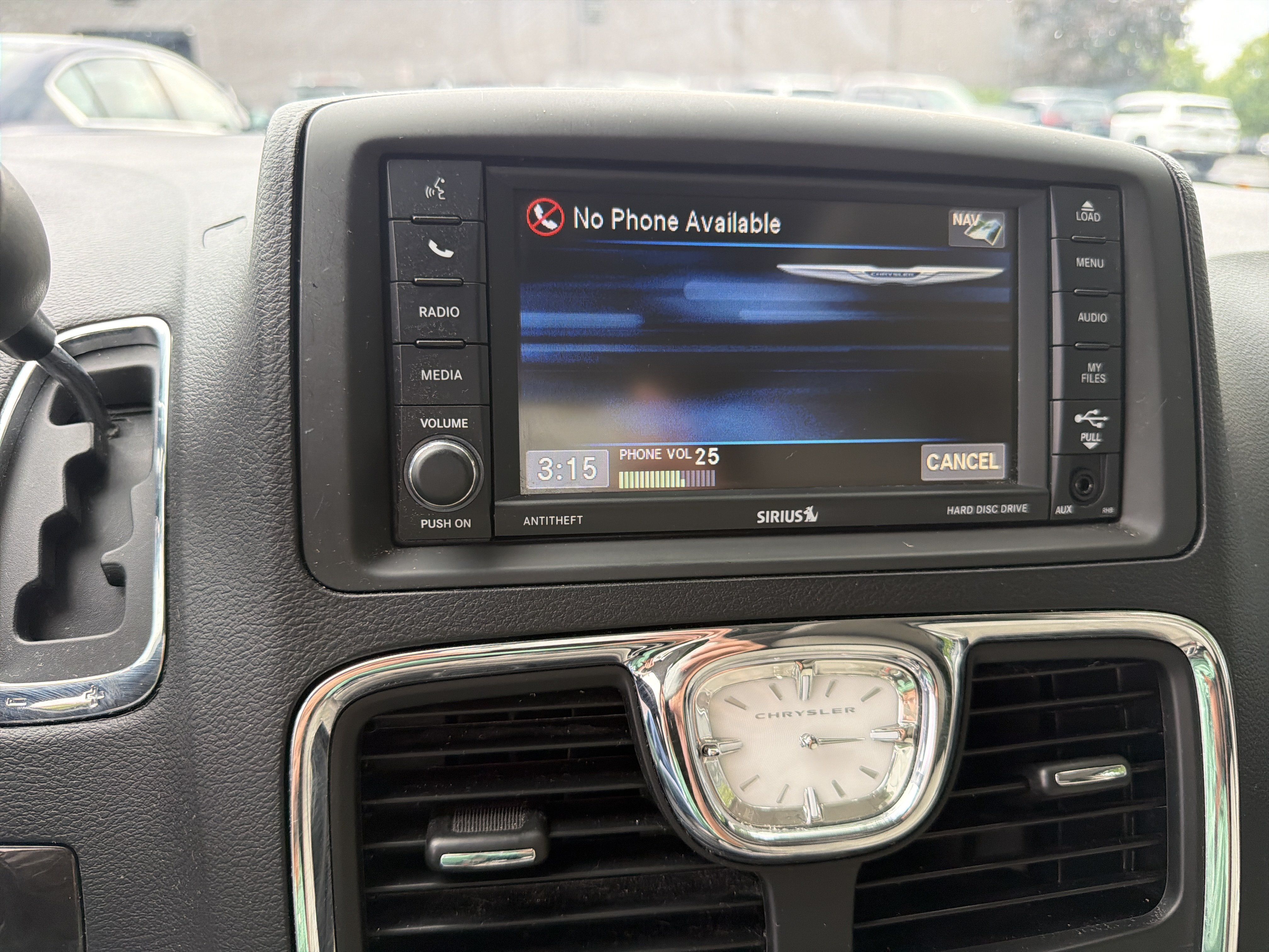 Used 2014 Chrysler Town & Country Touring-L w/ Driver Convenience Group FWD image 21