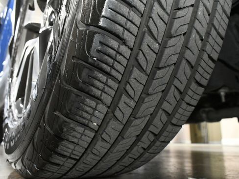 Used 2018 Toyota RAV4 XLE image 72