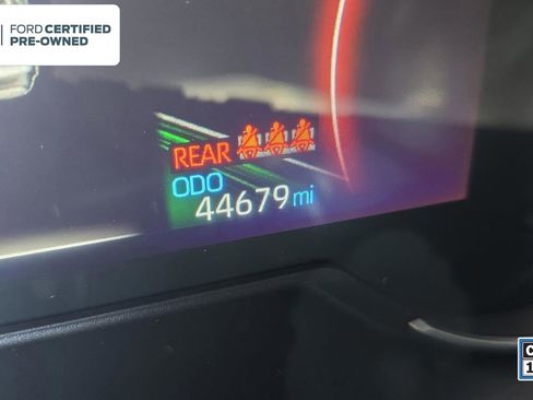 Used 2024 Toyota RAV4 LE AWD/4WD image 12