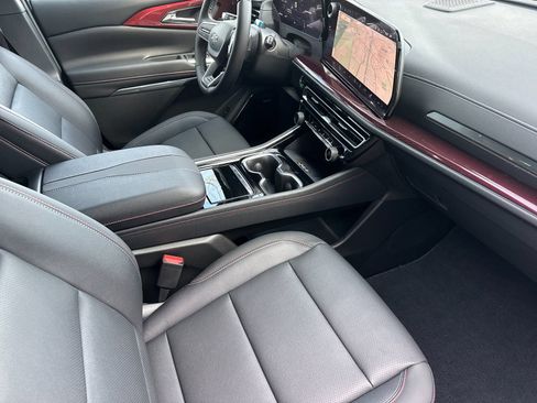 New 2026 Chevrolet Traverse Z71 w/ Enhanced Driving Package AWD/4WD image 19