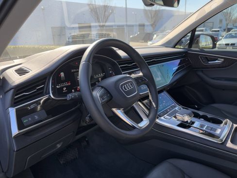Used 2023 Audi Q7 Premium Plus w/ Premium Plus Package image 16