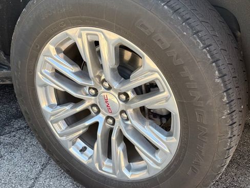 Used 2022 GMC Yukon SLT AWD/4WD image 5
