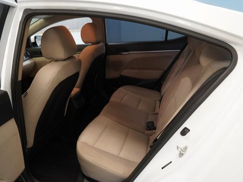 Used 2018 Hyundai Elantra SEL w/ Cargo Package image 19