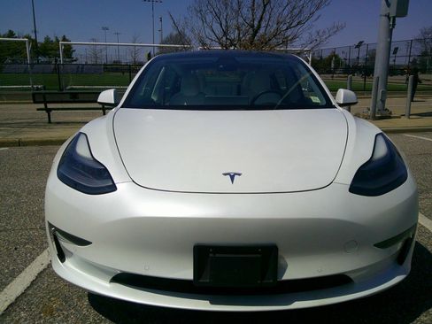Used 2021 Tesla Model 3 Long Range image 19