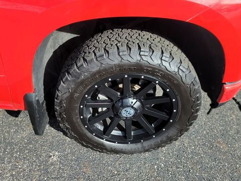 Used 2021 Chevrolet Silverado 1500 Custom w/ LPO, Dark Essentials Package image 15