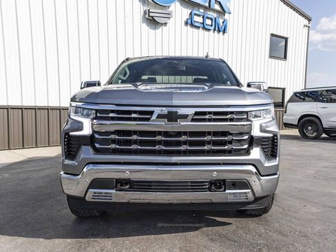 Used 2025 Chevrolet Silverado 1500 LTZ image 5