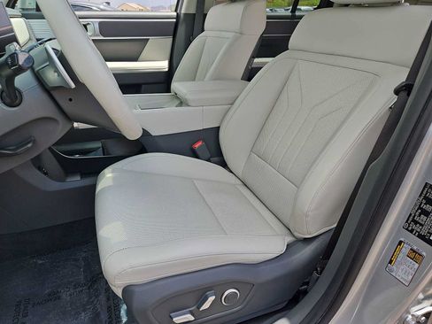 Certified 2025 Hyundai Santa Fe SEL AWD/4WD image 16