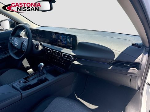 Used 2026 Nissan Sentra SV w/ SV Convenience Package FWD image 37