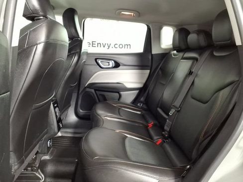 Used 2022 Jeep Compass Limited AWD/4WD image 10