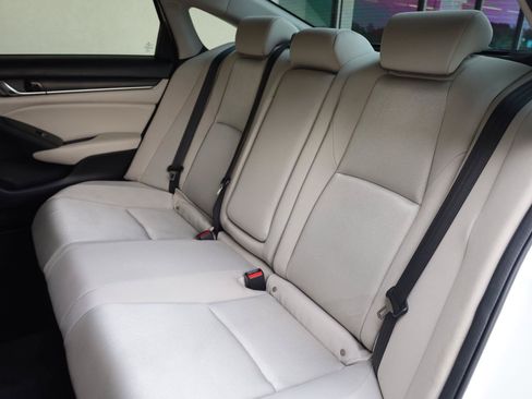 Used 2019 Honda Accord EX image 25