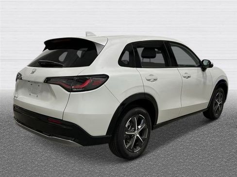 New 2025 Honda HR-V EX-L image 6