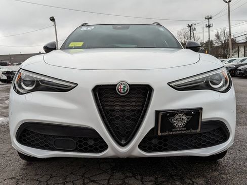 Used 2022 Alfa Romeo Stelvio Veloce AWD/4WD image 4