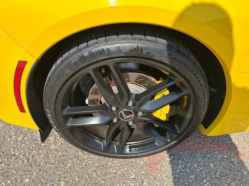 Used 2015 Chevrolet Corvette Stingray Coupe w/ 2LT Preferred Equipment Group RWD image 11