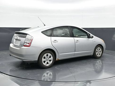 Used 2007 Toyota Prius FWD image 2