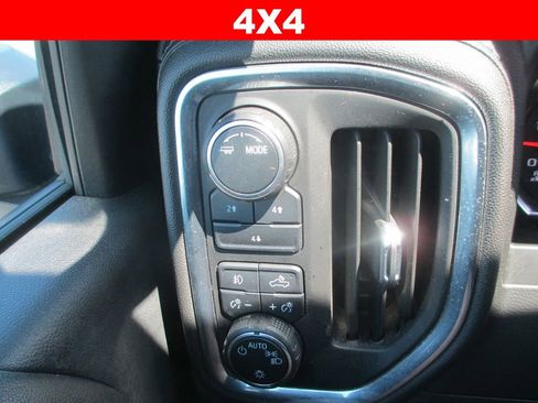 Used 2022 Chevrolet Silverado 3500 LT w/ Convenience Package image 25