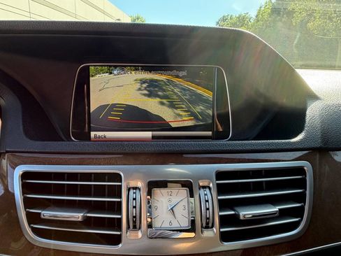 Used 2015 Mercedes-Benz E 350 4MATIC Sedan w/ Premium 1 Package image 17