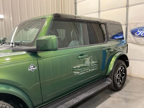 Used 2025 Ford Bronco Outer Banks image 5