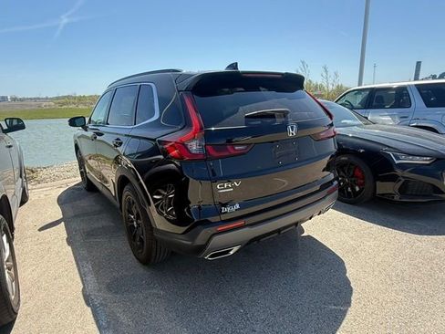 Used 2025 Honda CR-V Sport-L image 2