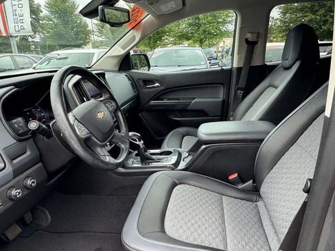 Used 2022 Chevrolet Colorado Z71 AWD/4WD image 18