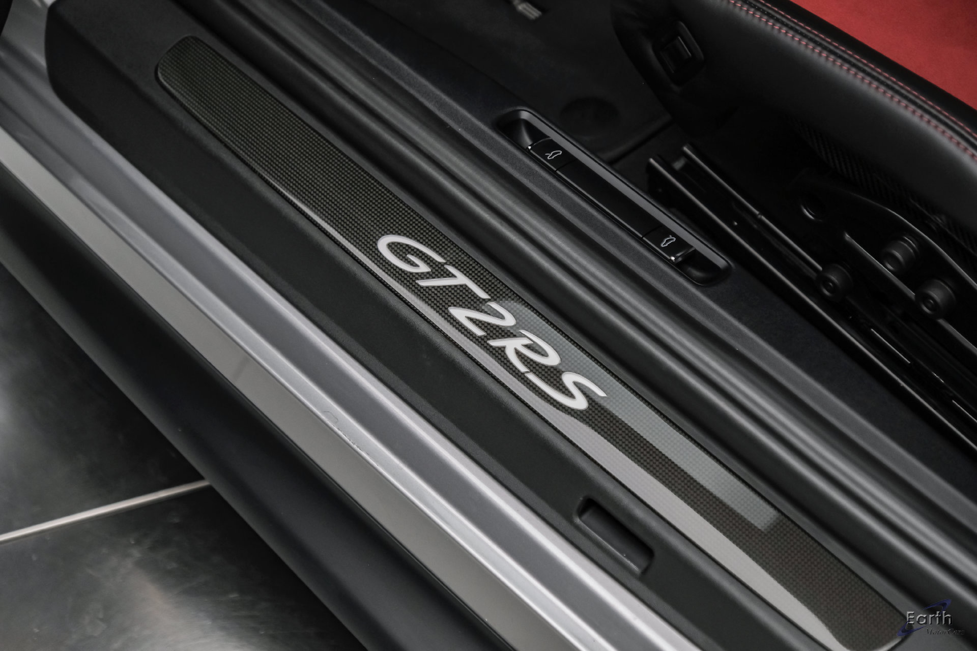 Used 2018 Porsche 911 GT2 RS RWD image 53