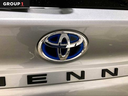 Certified 2021 Toyota Sienna LE image 30