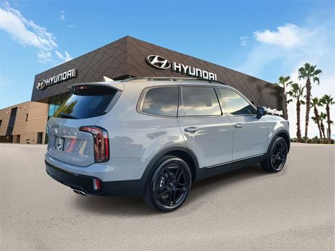 Used 2024 Kia Telluride SX Prestige X-Line image 3