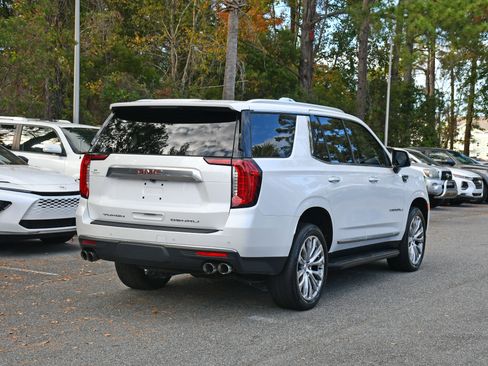 Used 2023 GMC Yukon Denali w/ Max Trailering Package image 4