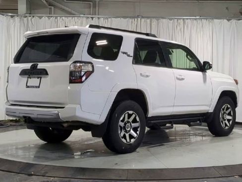 Used 2023 Toyota 4Runner TRD Off-Road Premium w/ Off Road Premium Plus Package AWD/4WD image 10