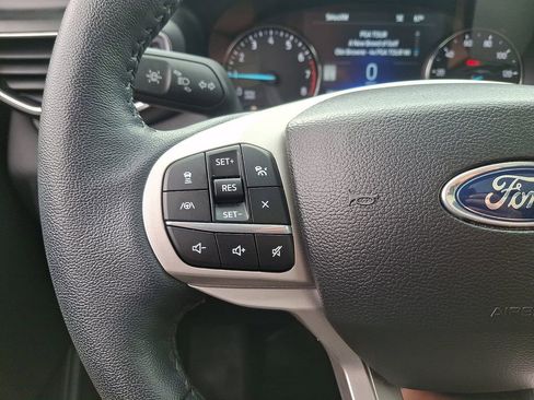 Certified 2023 Ford Explorer XLT w/ Equipment Group 202A AWD/4WD image 23