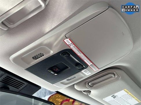 Used 2025 Toyota Camry XLE image 31