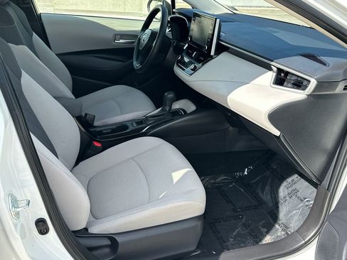 Used 2021 Toyota Corolla LE FWD image 8