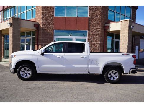 Used 2020 Chevrolet Silverado 1500 LT w/ Remote Start Package image 4