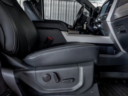 Used 2022 Ford F450 Lariat w/ Chrome Package image 33